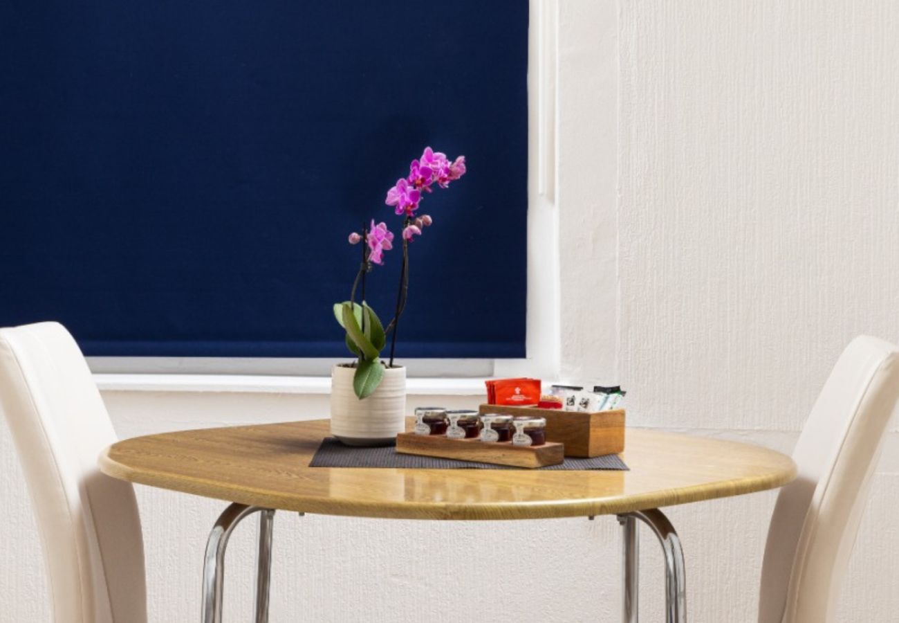 Apartment in London - Studio Family 2 SW Apartment in London - Studio Family 2 SW